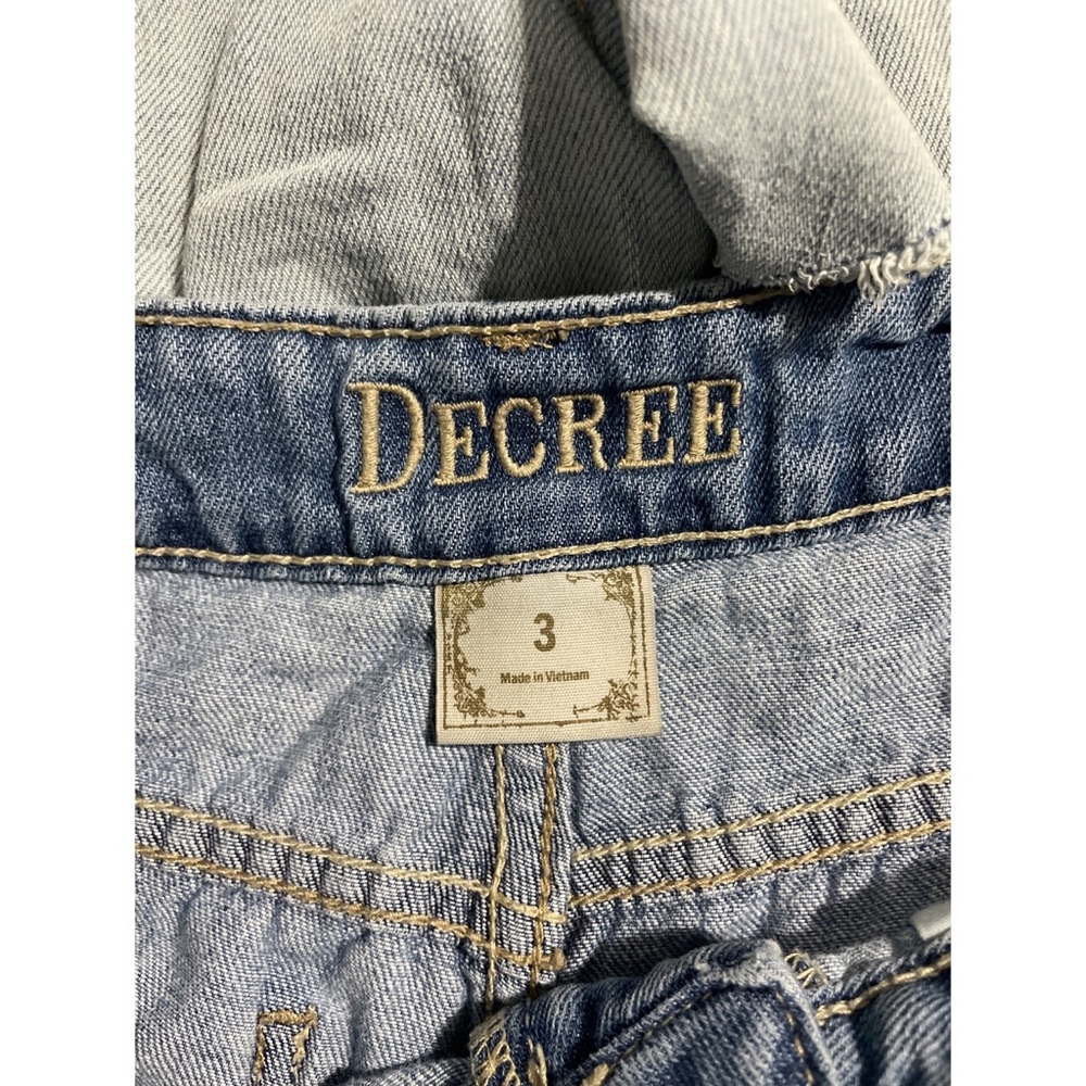 Distressed shorts bundle - Picture 3 of 6